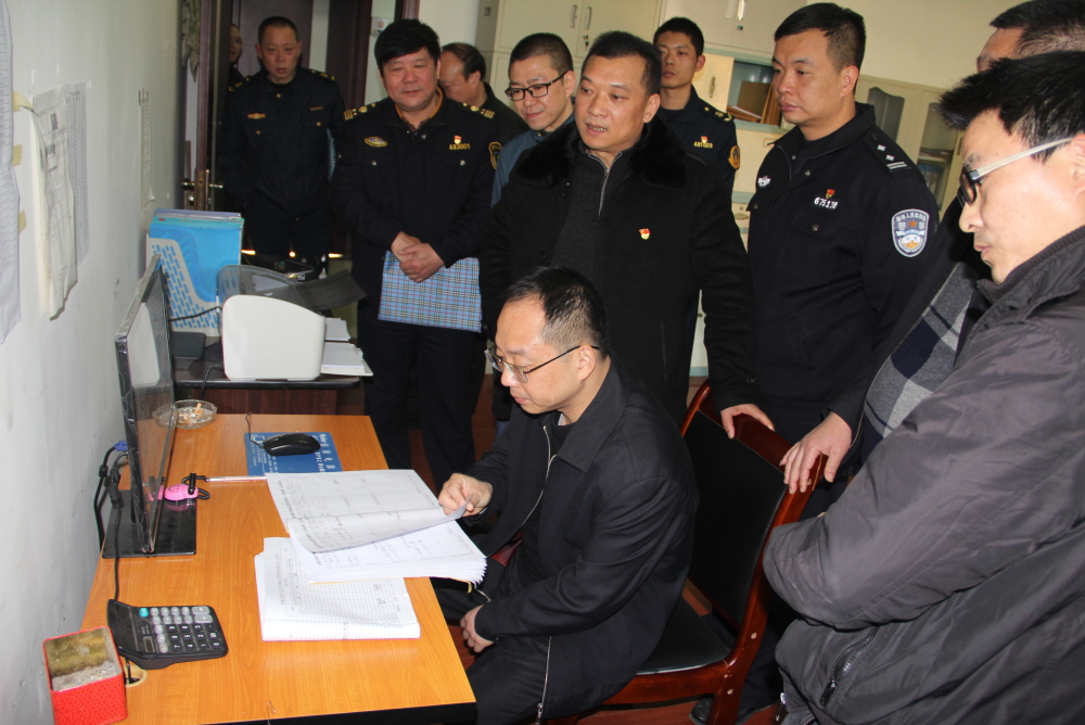 副县长熊建云组织相关部门联合开展客运企业安全检查